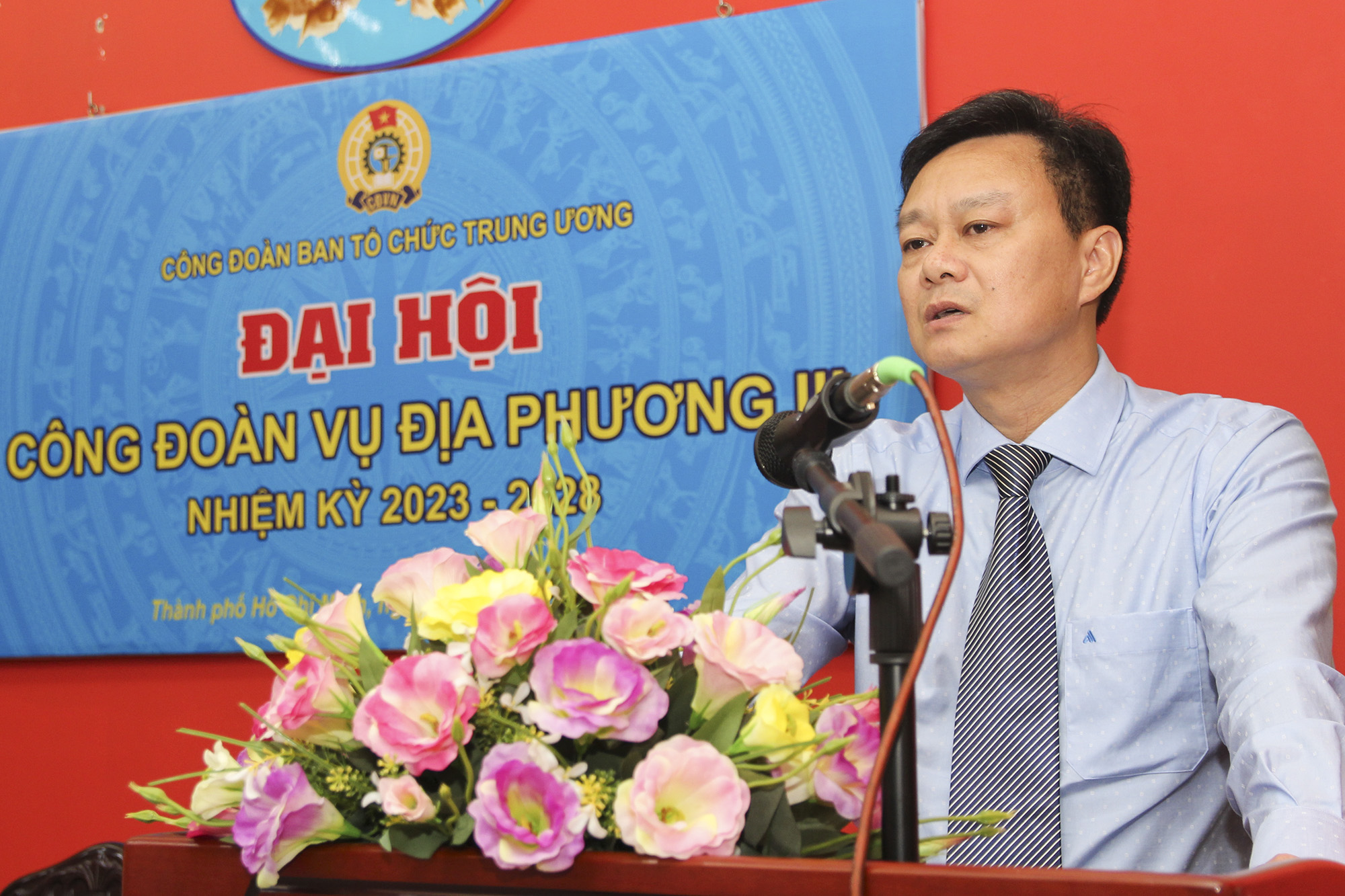 Đồng chí Nguyễn Văn Phóng, Bí thư Chi bộ, Vụ Trưởng Vụ Địa phương III phát biểu chỉ đạo Đại hội (Ảnh: H.Hào).